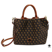  Dooney & Bourke Purse