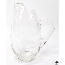  Pitcher
