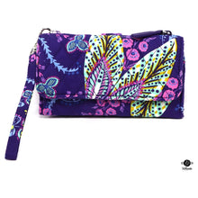  Vera Bradley Wristlet
