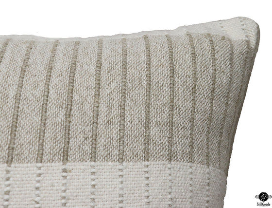 Villa Home Collection Pillow