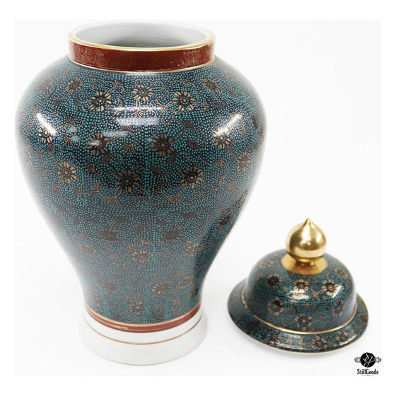 Urn