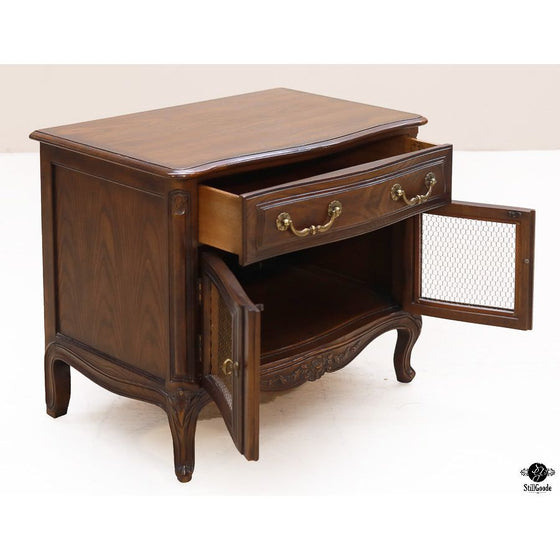 Henredon Nightstands (Pair)