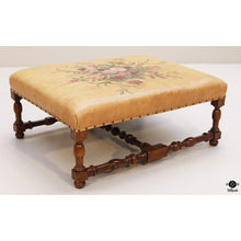  Ralph Lauren Ottoman