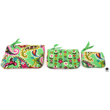  Vera Bradley Pouch