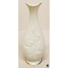  Lenox Vase