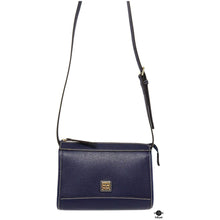  Dooney & Bourke Crossbody Bag