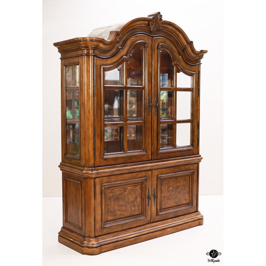 Pulaski China Cabinet