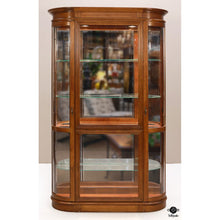  Pulaski Curio