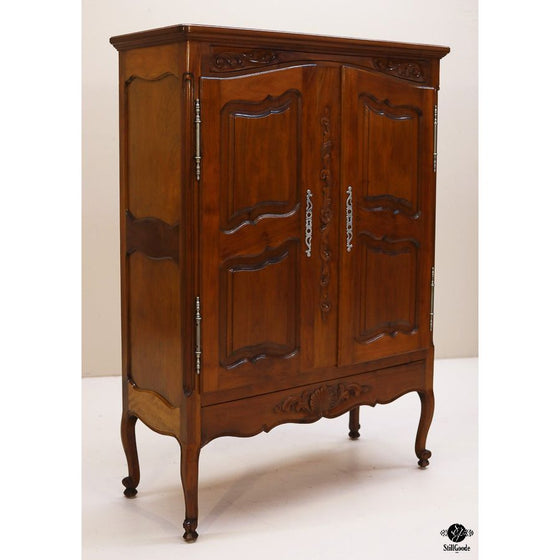 Armoire