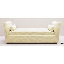  Michael Weiss Sofa