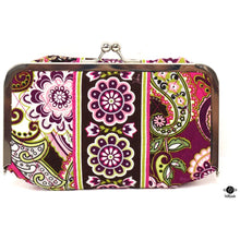  Vera Bradley Pouch