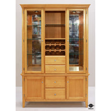  China Cabinet