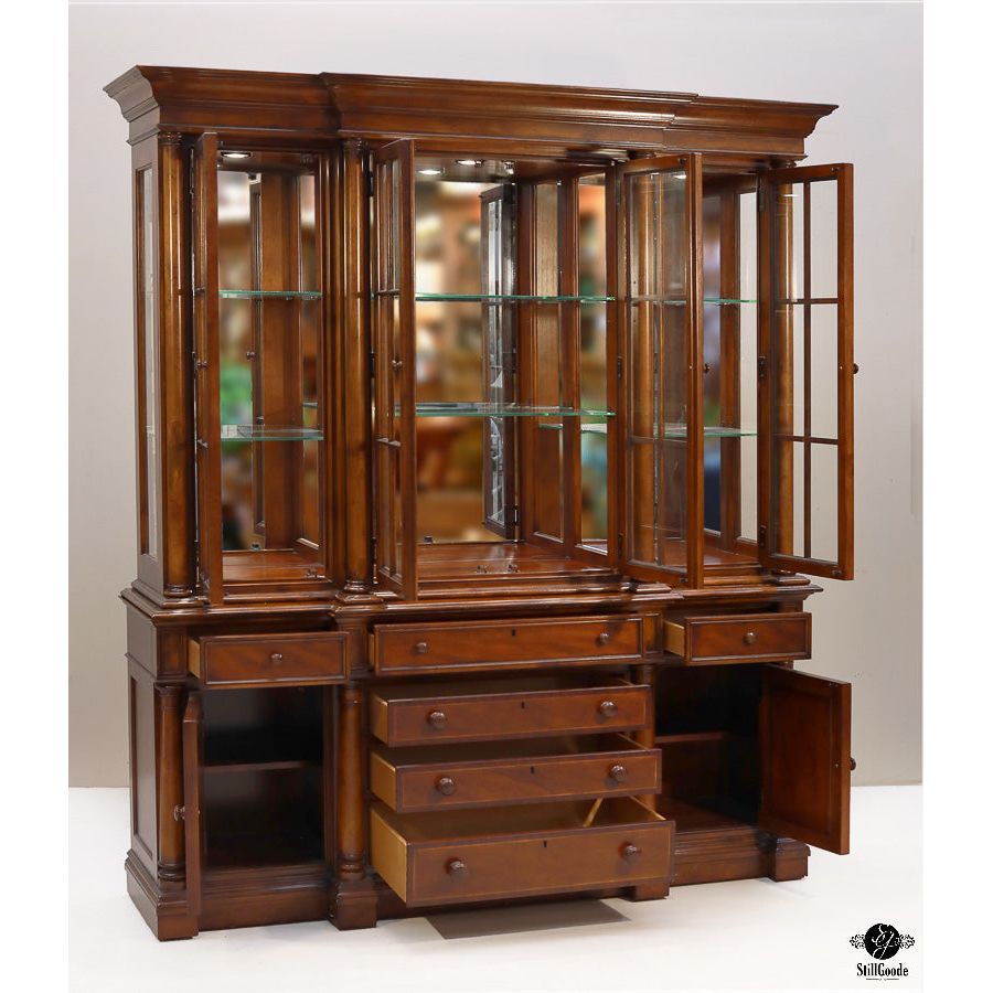 Thomasville China Cabinet