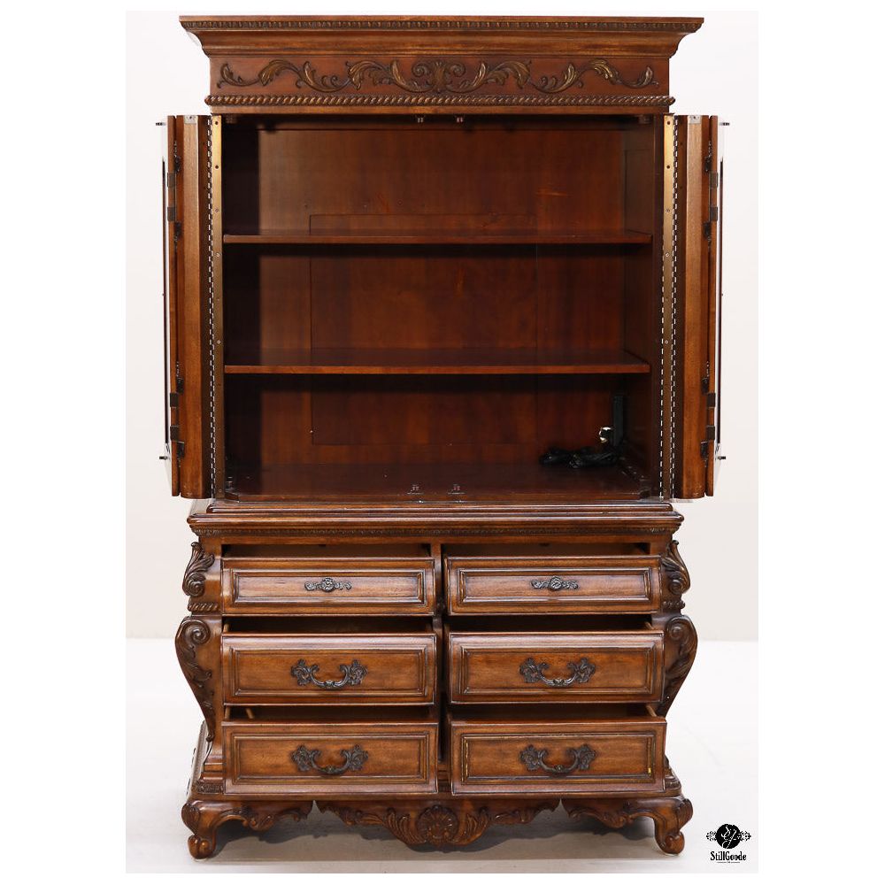 Thomasville Armoire