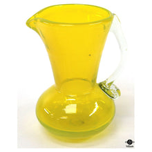  Pitcher