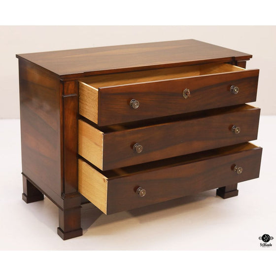 Trosby Console