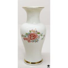  Lenox Vase